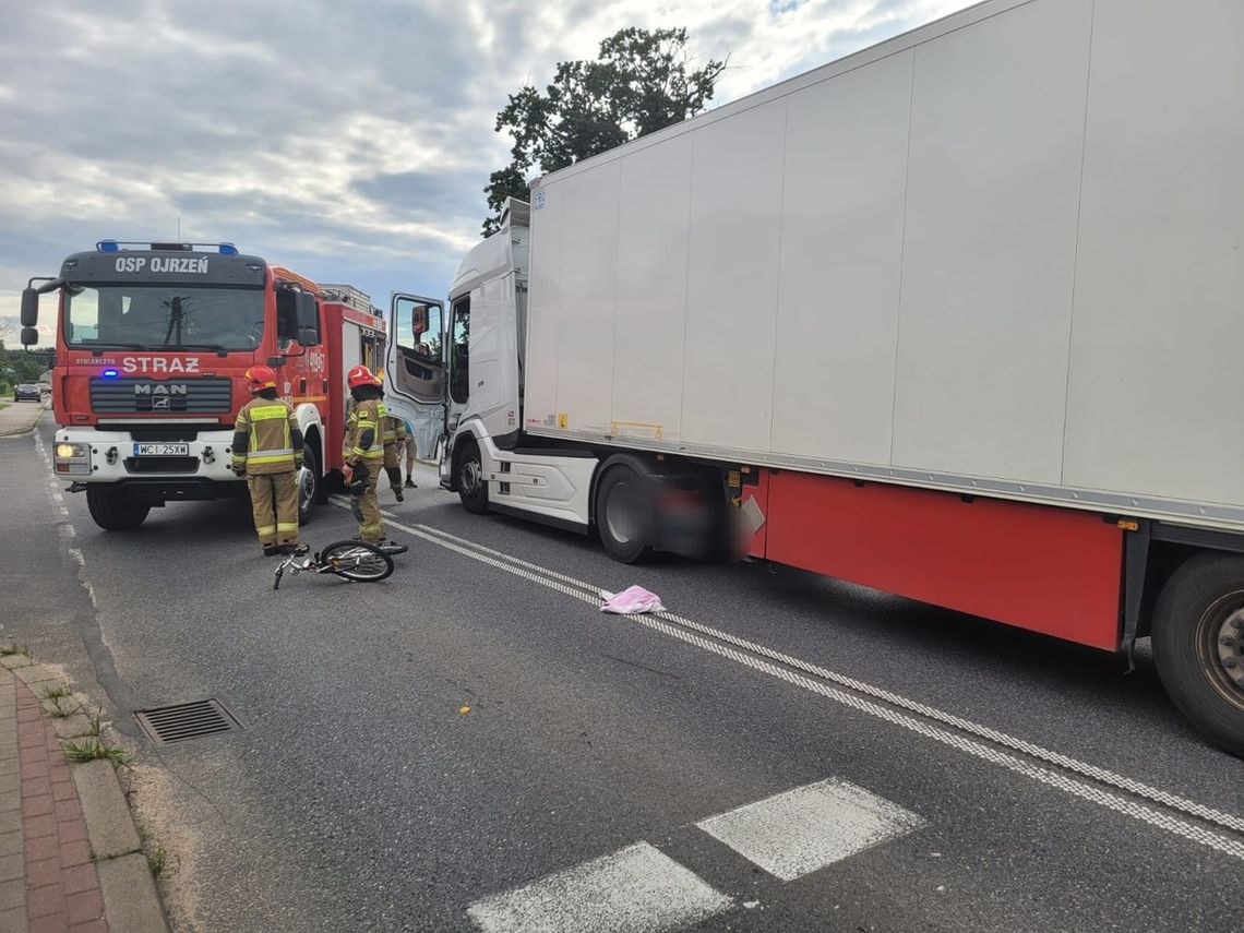 Kierowca ciężarówki potrącił 10-letnią dziewczynkę na pasach. Poszkodowana trafiła do szpitala