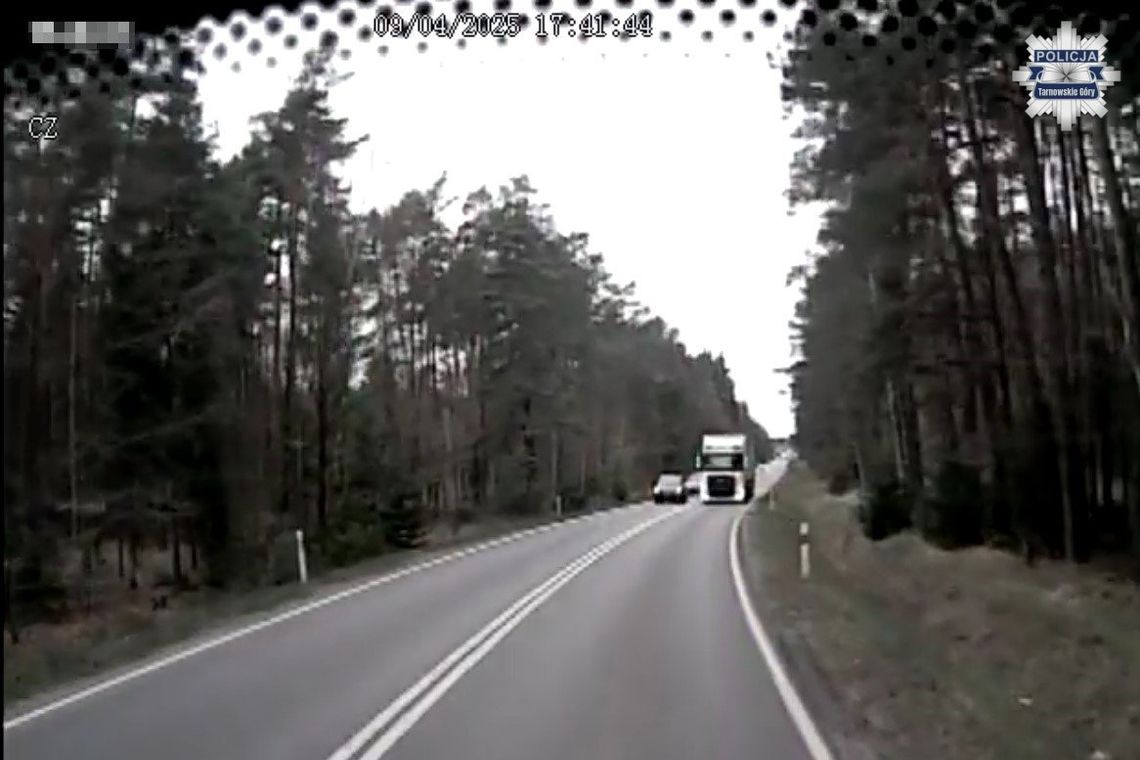 Kierowca ciężarówki prawie doprowadził do czołówki w autobusem pełnym pasażerów