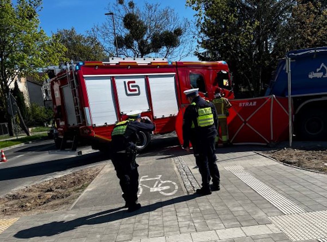Kierowca ciężarówki śmiertelnie potrącił 14-latka na rowerze. Tragiczny wypadek w Gdyni