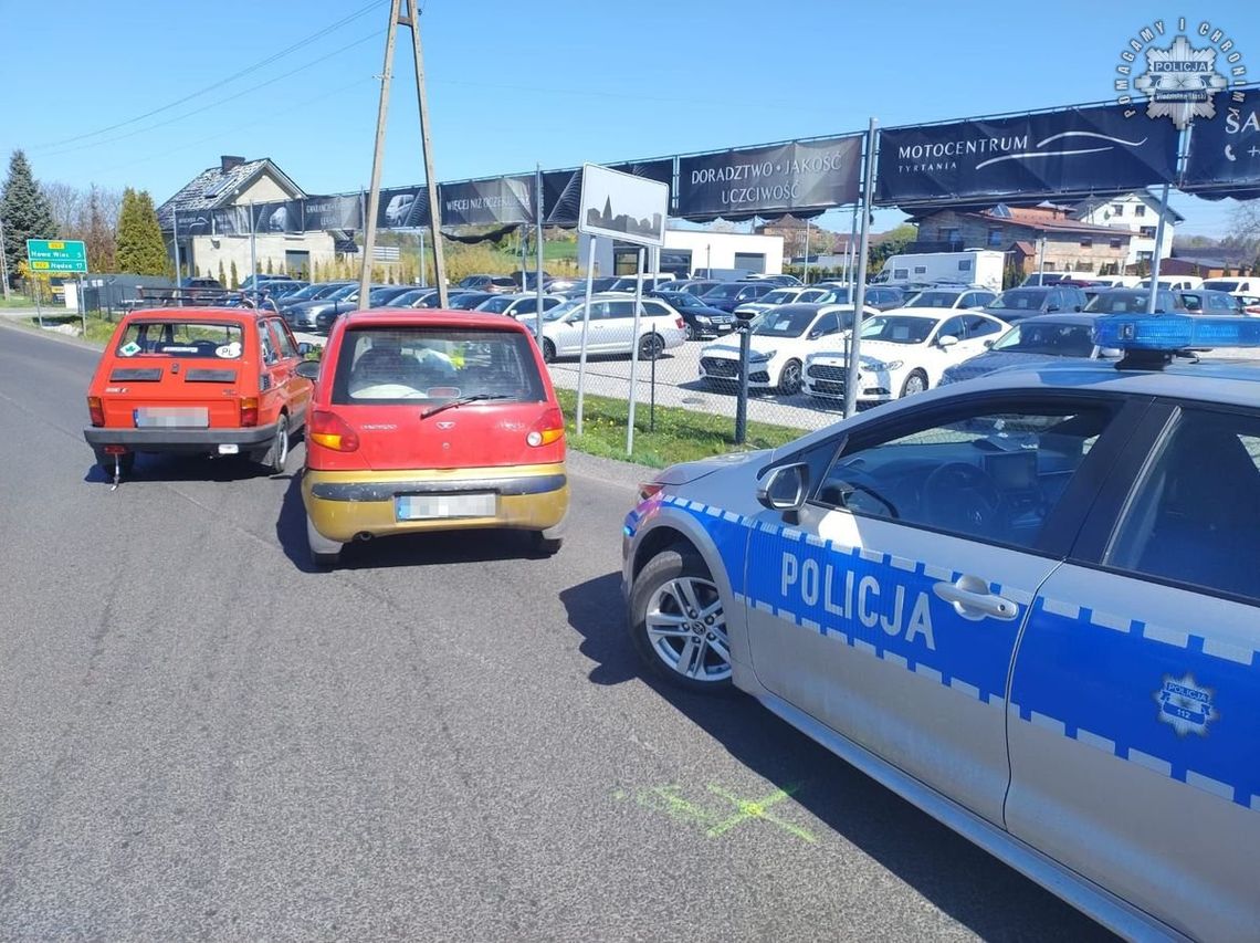 Kierowca matiza jechał jak pijany. Zauważył go policjant po służbie. Nic nie wydmuchał, ale i tak został zatrzymany