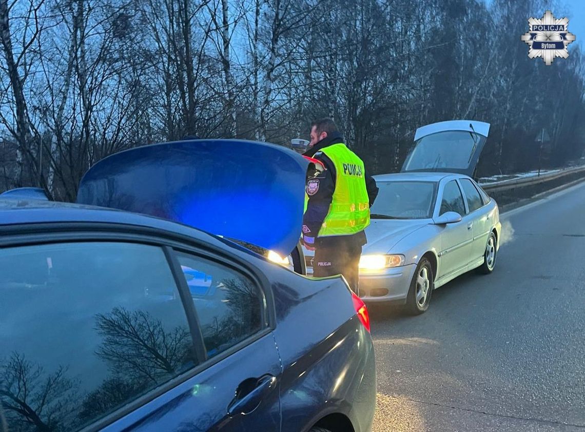 Kierowca opla nie zatrzymał się do kontroli drogowej. Mężczyzna próbował uciekać policji z ponad dwoma promilami Kierowca opla nie zatrzymał się do kontroli drogowej. Mężczyzna próbował uciekać policji z ponad dwoma promilami