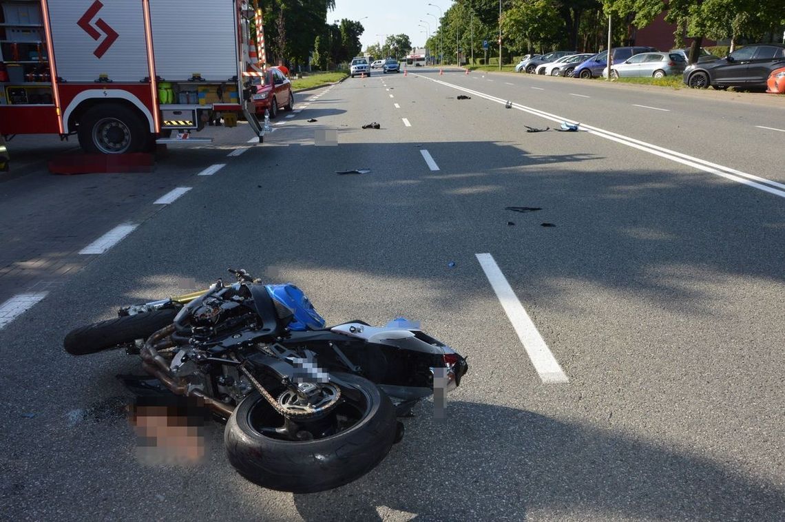 Kierowca osobówki nie ustąpił pierwszeństwa motocykliście, który jechał brawurowo: 29-latek zginął