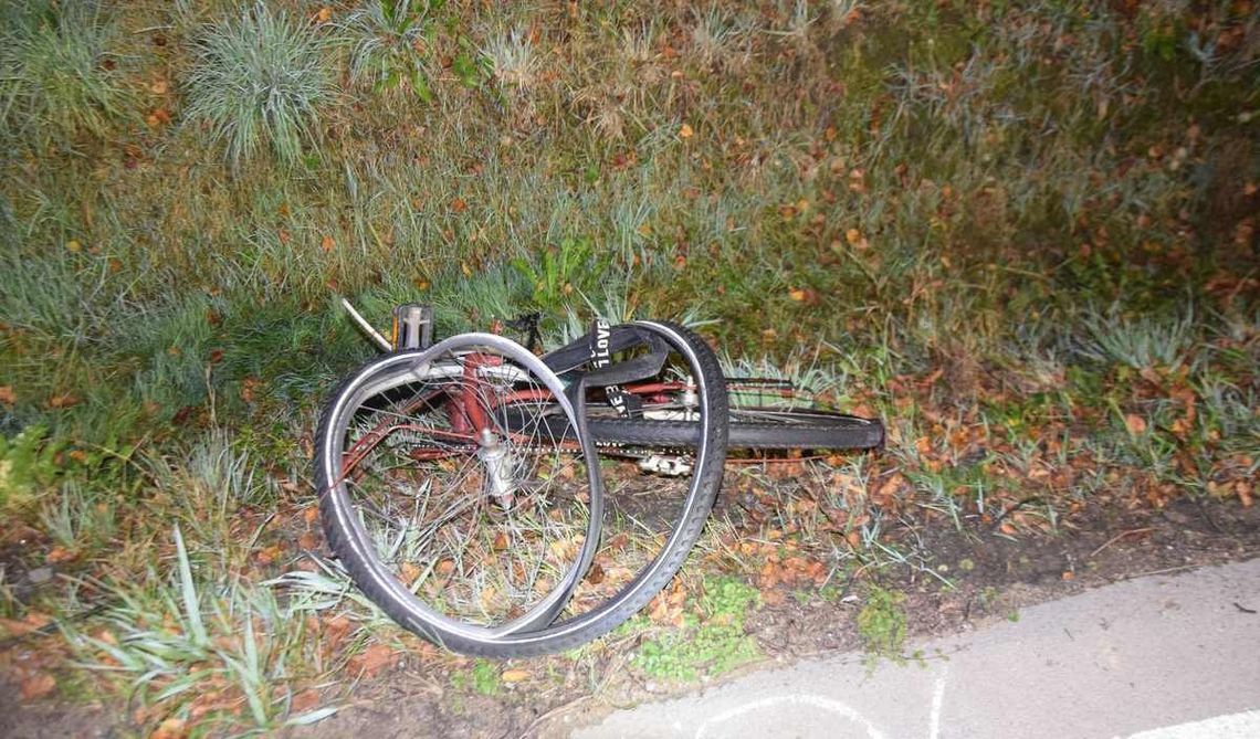 Kierujący quadem wjechał w rowerzystkę. Ciężko ranną kobietę zabrał śmigłowiec medyczny [FOTO]