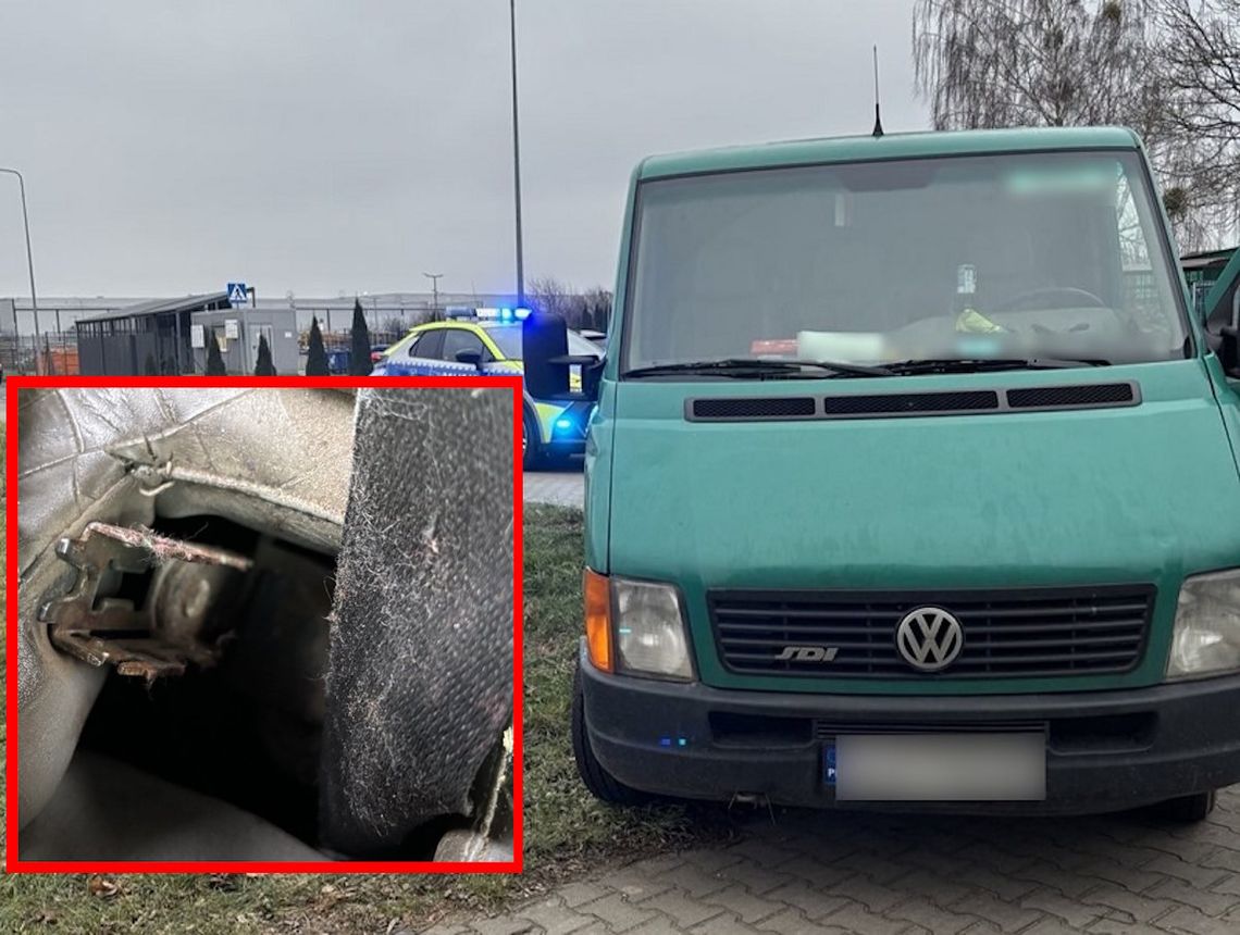 Kobieta wypadła z dostawczaka na jezdnię. Jechała bez pasów, bo te były uszkodzone