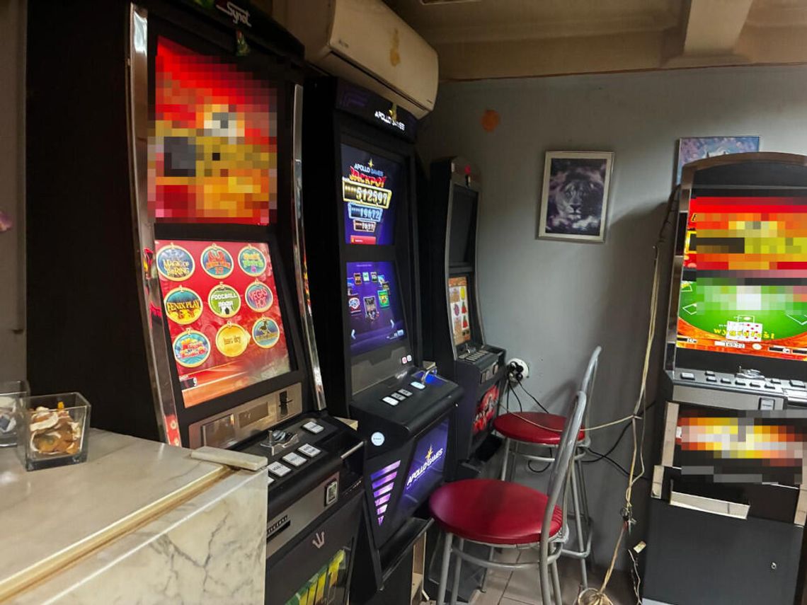 Koniec hazardu w przejściu podziemnym. Emerytka i nastolatka wśród zatrzymanych "opiekunów"