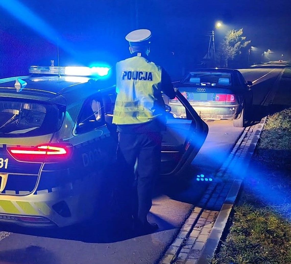 Kontrola drogowa zakończona aresztem dla kierowcy audi. 23-latek jechał po narkotykach i miał ich dużo w aucie Kontrola drogowa zakończona aresztem dla kierowcy audi. 23-latek jechał po narkotykach i miał ich dużo w aucie