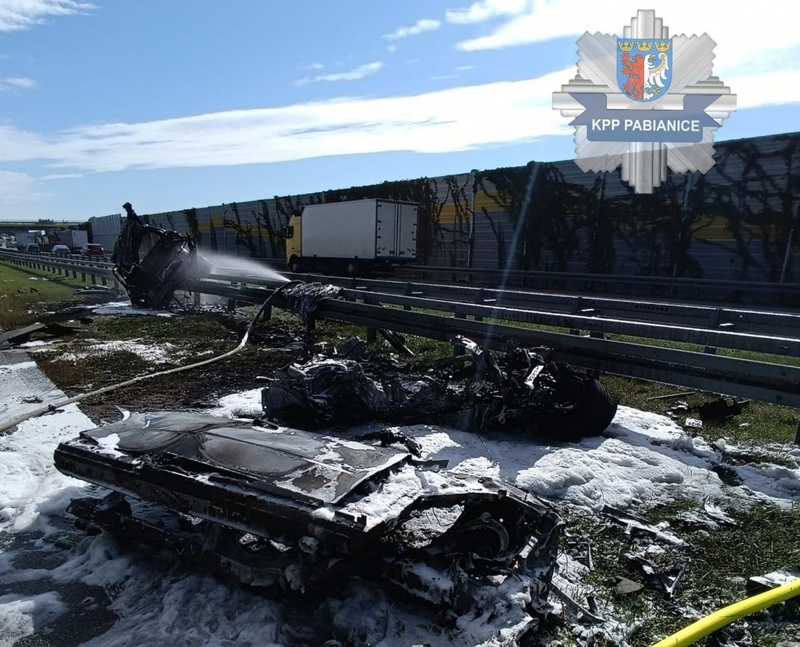 Koszmarny wypadek na drodze S8. 22-letni kierowca zginął w płonącym samochodzie