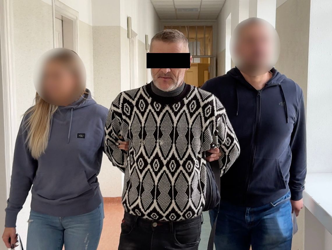 Kradli samochody, rozbierali je na części i wyłudzali odszkodowania. Policja rozbiła gang Kradli samochody, rozbierali je na części i wyłudzali odszkodowania. Policja rozbiła gang