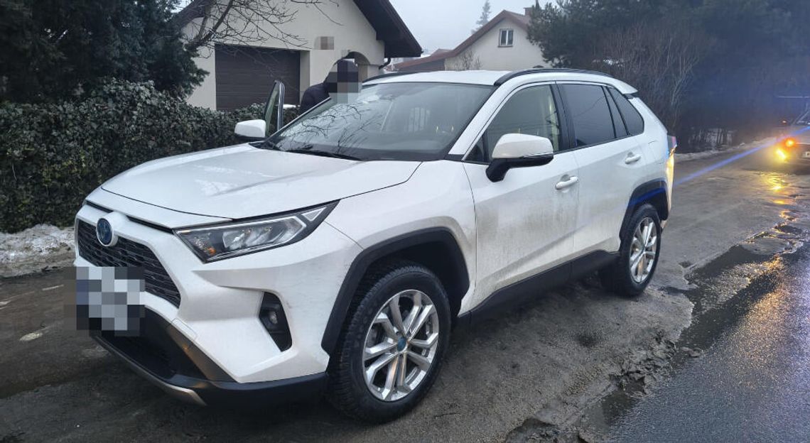 Kradzione Toyoty zostały zalegalizowane i jeździły na polskich blachach. Teraz wrócą do prawowitych właścicieli
