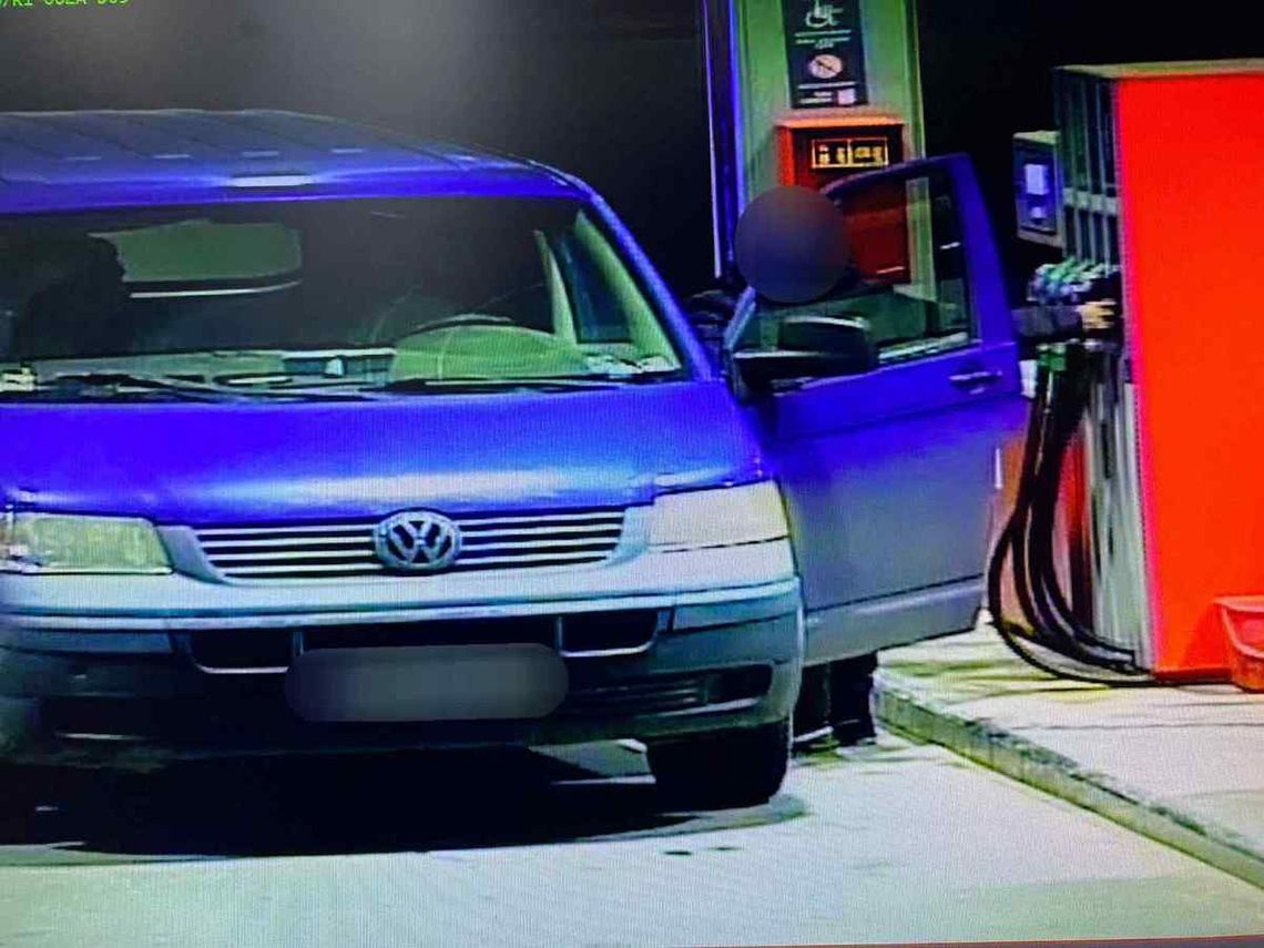 Kradzionym samochodem pojechali kraść paliwo. Mężczyzna za kierownicą miał prawie 4 promile