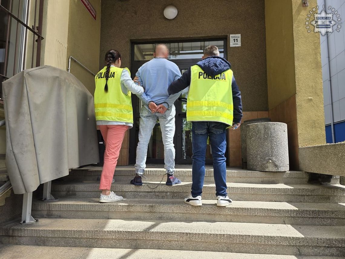 Krwawa jatka w mieszkaniu. 34-latek dźgał nożem kolegę i groził śmiercią swojej byłej partnerce