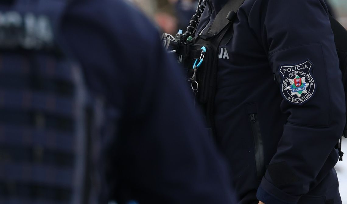 Legitymowany mężczyzna podawał się za zmarłego brata. Chciał oszukać policjantów, ale nie wyszło