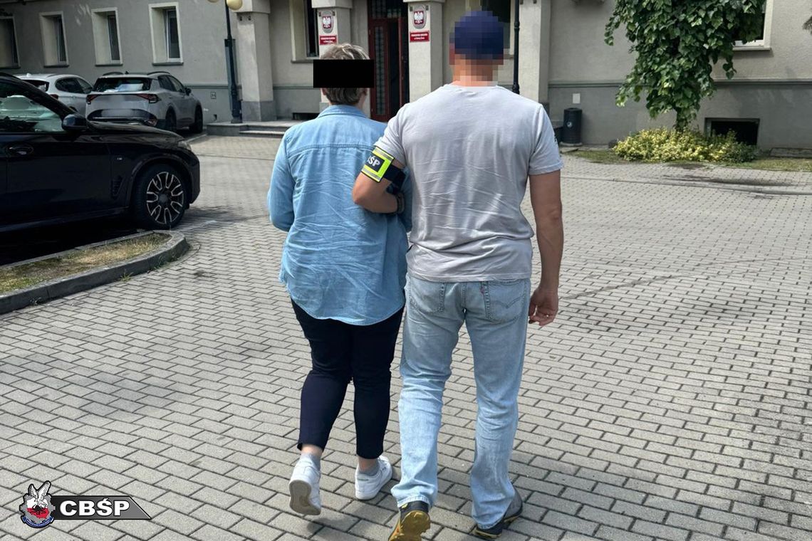 Lekarze i farmaceuci wyłudzili ponad 80 milionów złotych z NFZ. Odpowiedzą za udział w gangu