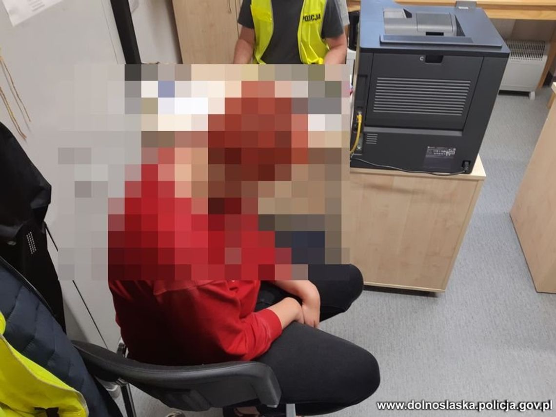 Matka przez dwa lata podawała nastoletniemu synowi amfetaminę. Chciał wyleczyć go z traumy