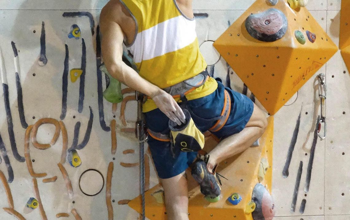 Mężczyzna zginął po upadku ze ścianki wspinaczkowej. Prawdopodobnie popełnił fatalny błąd