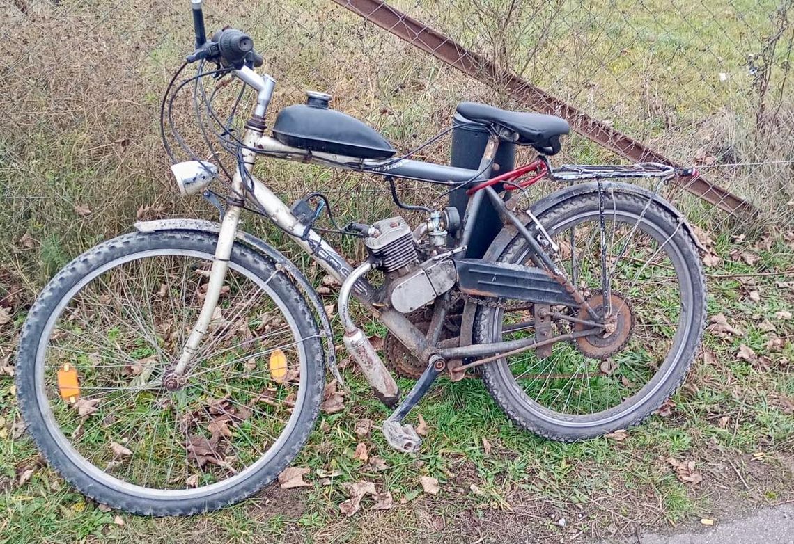 Miał dożywotni zakaz jazdy. Próbował go obejść, montując silnik spalinowy w swoim rowerze Miał dożywotni zakaz jazdy. Próbował go obejść, montując silnik spalinowy w swoim rowerze