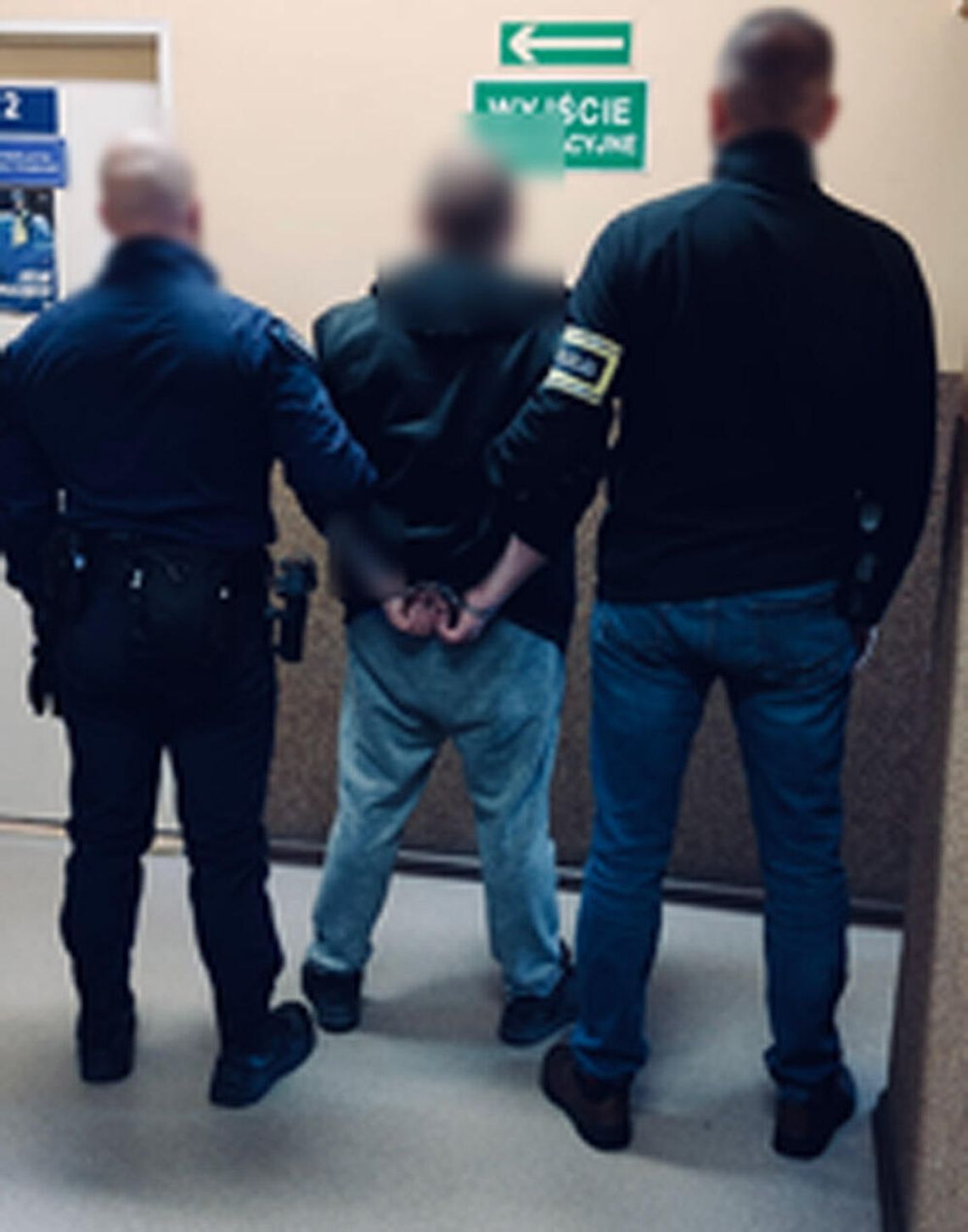 Miał dożywotni zakaz prowadzenia, ale i tak wsiadł za kierownicę. Tym razem sąd zamknął go w areszcie