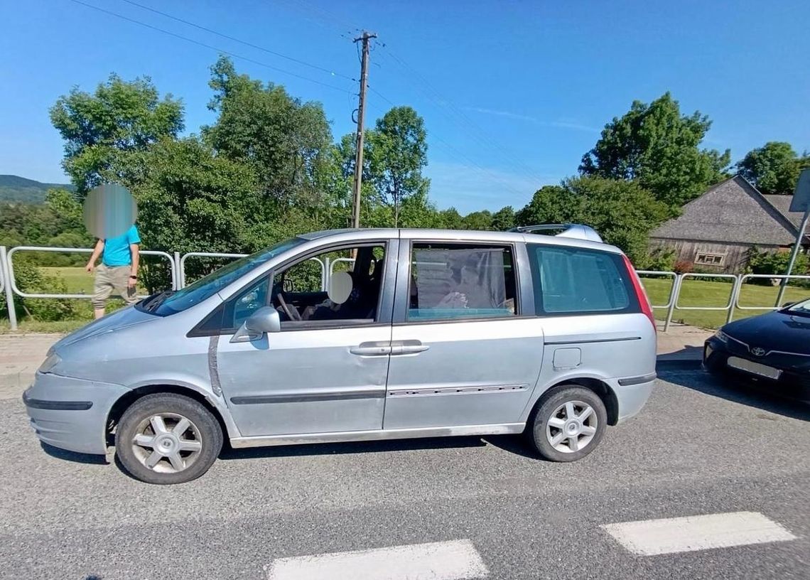 Miał prawie 2 promile i jechał z dziećmi autem. Niedzielną wycieczkę przerwała policja