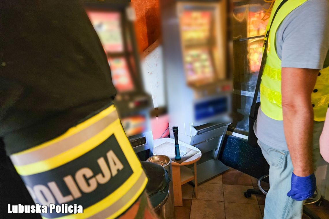 Miał w lokalu trzy automaty do gry na pieniądze. Właścicielowi grozi nawet 300 tysięcy kary i więzienie