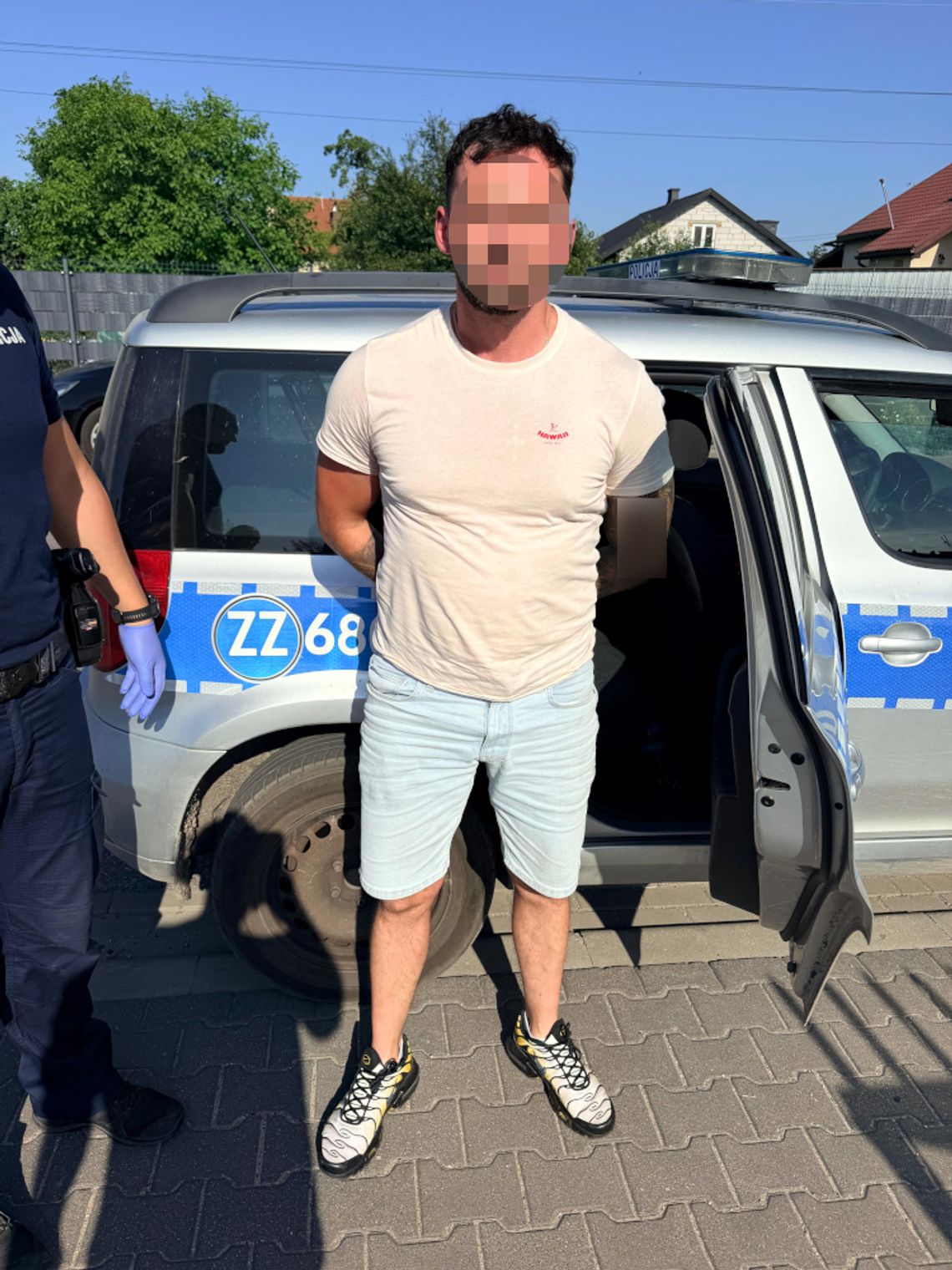 Międzynarodowy list gończy, kradziony SUV i 5 zakazów jazdy. Zatrzymany kierowca trafił do aresztu Międzynarodowy list gończy, kradziony SUV i 5 zakazów jazdy. Zatrzymany kierowca trafił do aresztu
