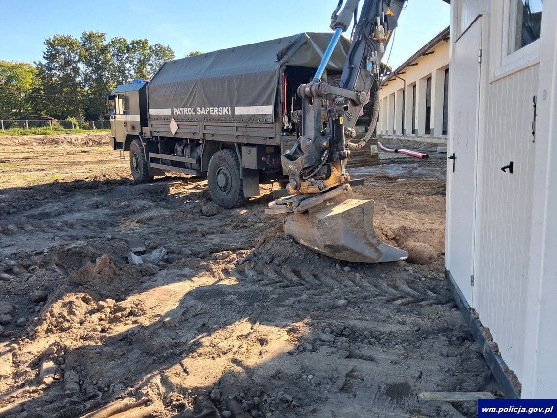 Mieli budować garaże, znaleźli bombę lotniczą z czasu II wojny światowej. 500 osób ewakuowanych Mieli budować garaże, znaleźli bombę lotniczą z czasu II wojny światowej. 500 osób ewakuowanych