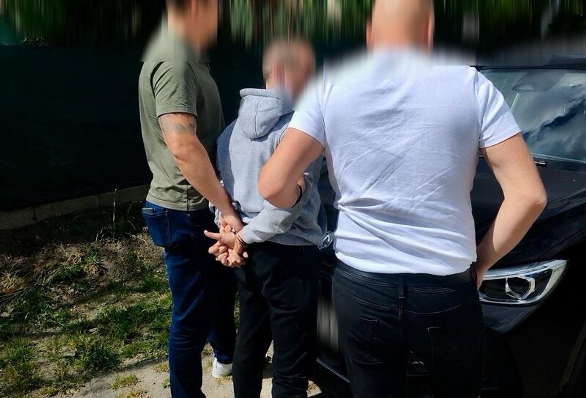 Młody mężczyzna zabrał mu czapkę, a gdy chciał ją odzyskać, został pobity. Sprawca zatrzymany Młody mężczyzna zabrał mu czapkę, a gdy chciał ją odzyskać, został pobity. Sprawca zatrzymany