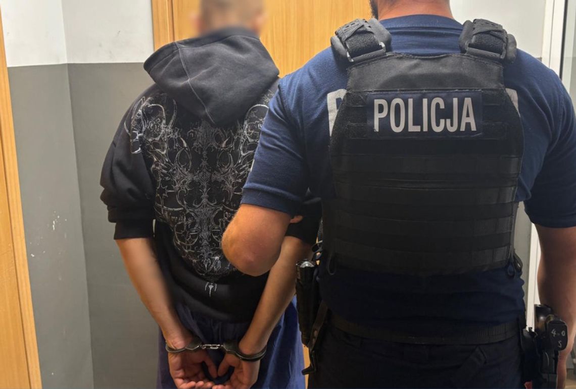 Młody Mołdawianin driftował na parkingu. Nie miał prawka, policja zawnioskowała o jego deportację Młody Mołdawianin driftował na parkingu. Nie miał prawka, policja zawnioskowała o jego deportację