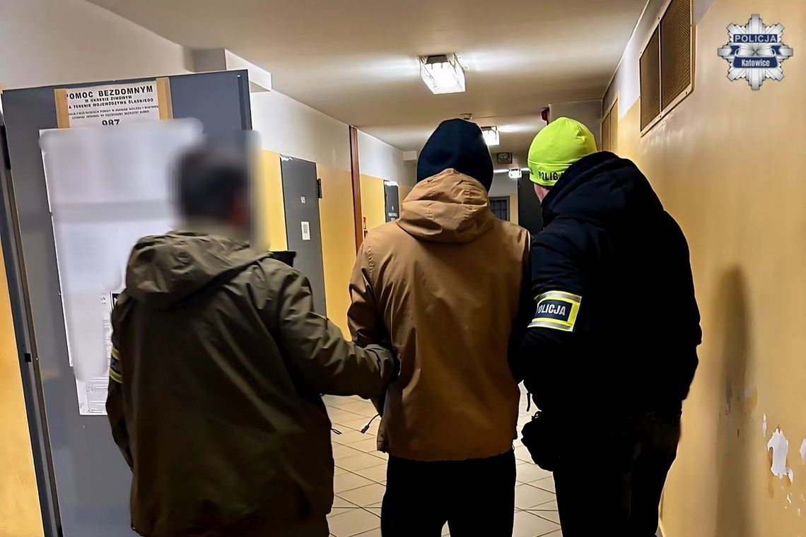 Młodzi Ukraińcy wyłudzali kasę „na podszywacza”. Wpadli w Katowicach z torbą pełną pieniędzy