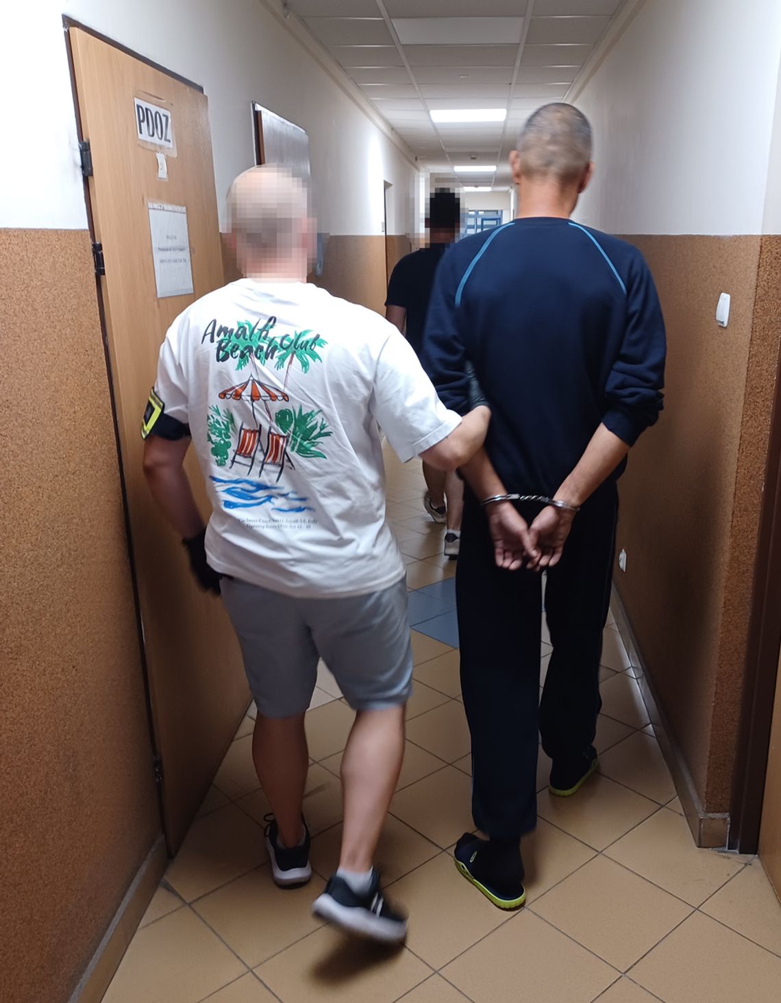 Mołdawianin zaatakował nożem, odpowie za usiłowanie zabójstwa. Jego dziewczyna pomogła zatrzeć ślady