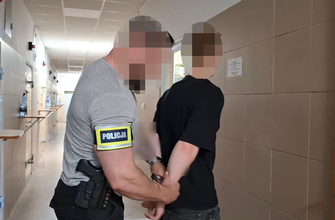 Myślała, że pomaga policji, straciła 71 tysięcy złotych. 19-letni oszust z Ukrainy zatrzymany