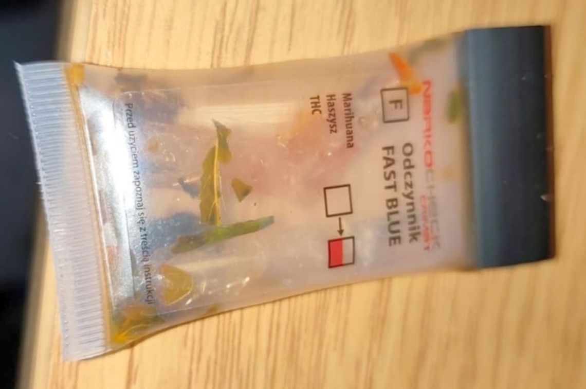 Myśleli, że jest pijany. 17-latek w autobusie walczył o życie po zażyciu fentanylu