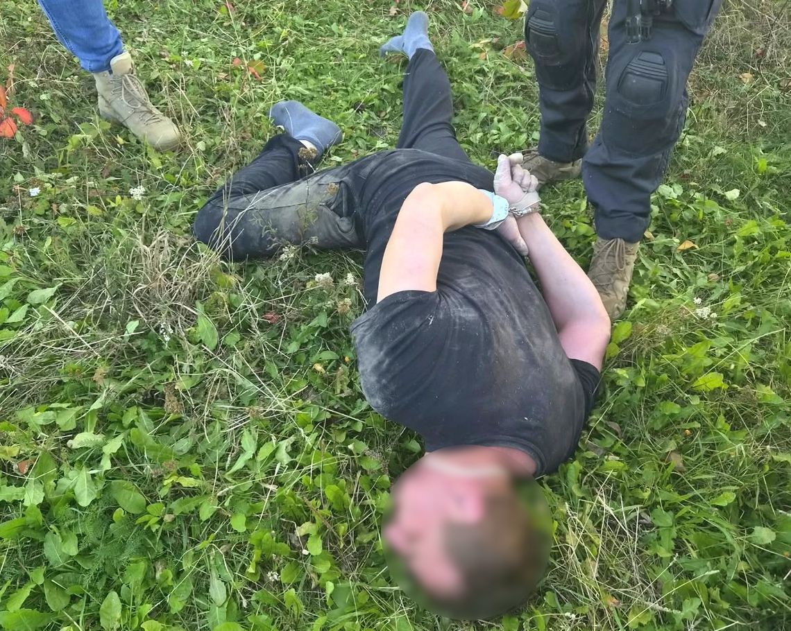 Nalot CBŚP na laboratorium do produkcji narkotyków. Mogli wytworzyć 800 kg klofedronu [WIDEO]