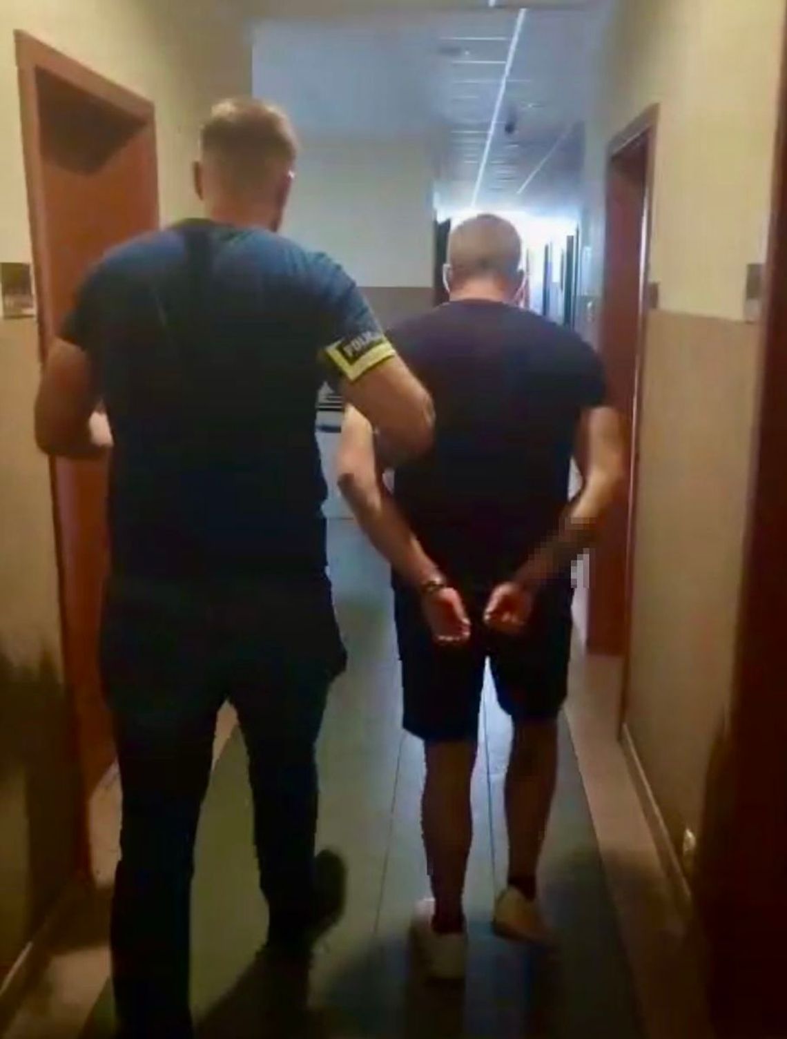 Napadł dzieciaka na boisku i zabrał mu hulajnogę. Okazało się, że jest poszukiwany, więc od razu trafił do więzienia