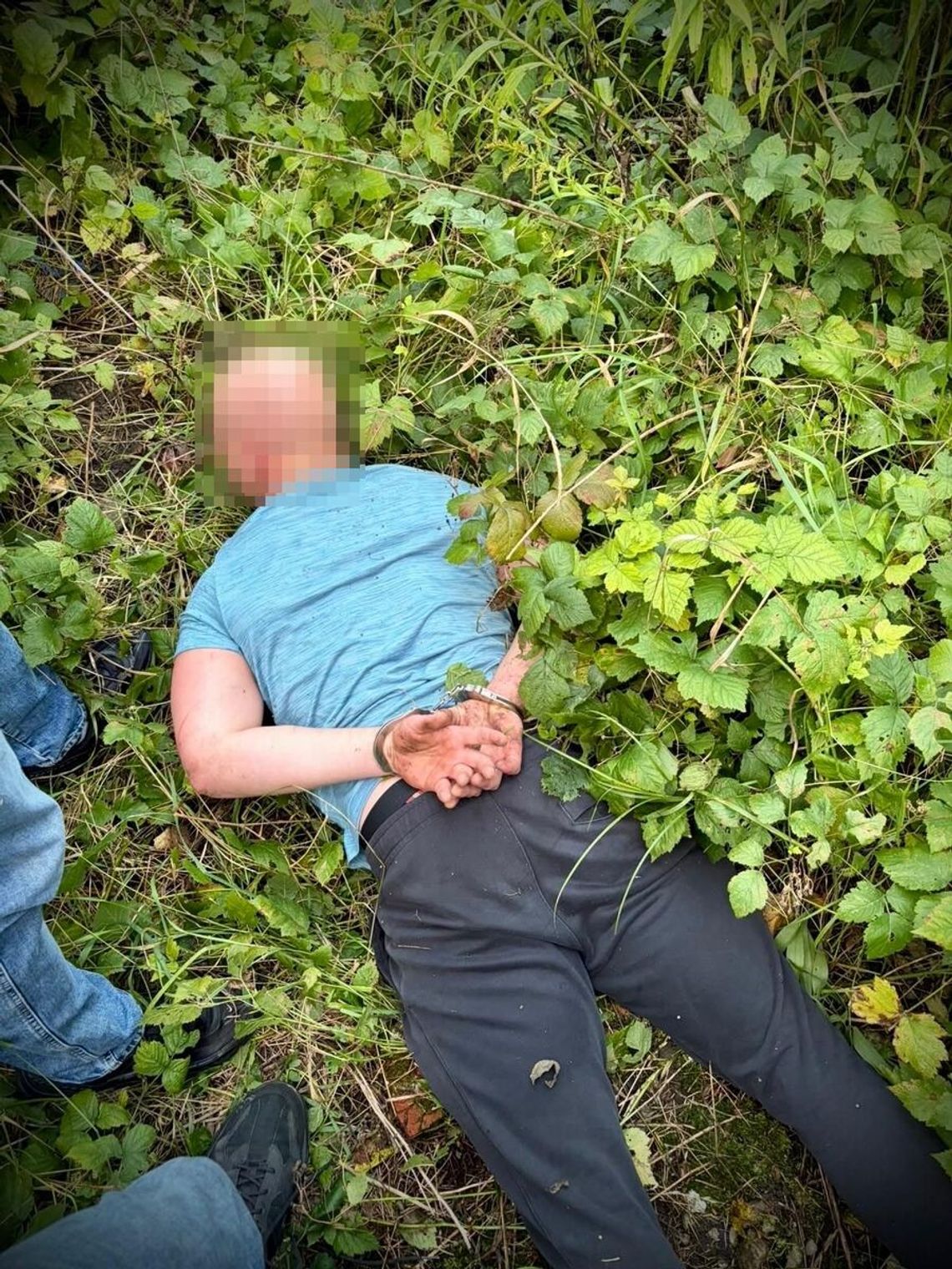 Narkotyki w walizce, krótkofalówka i ucieczka. 26-latek był poszukiwany