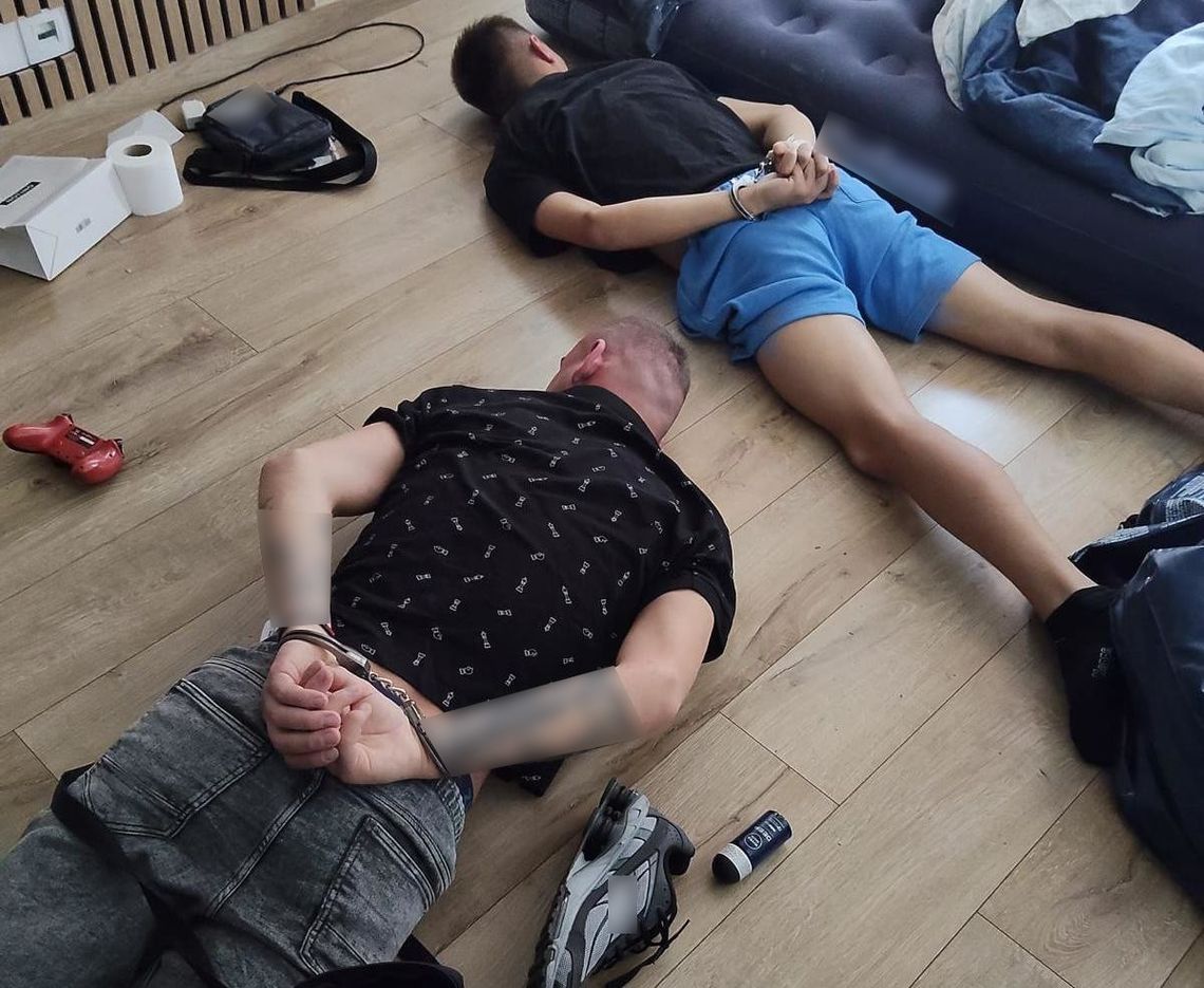 Narkotyki warte 10 milionów złotych w mieszkaniu. Policjanci zabezpieczyli ponad 200 kg towaru