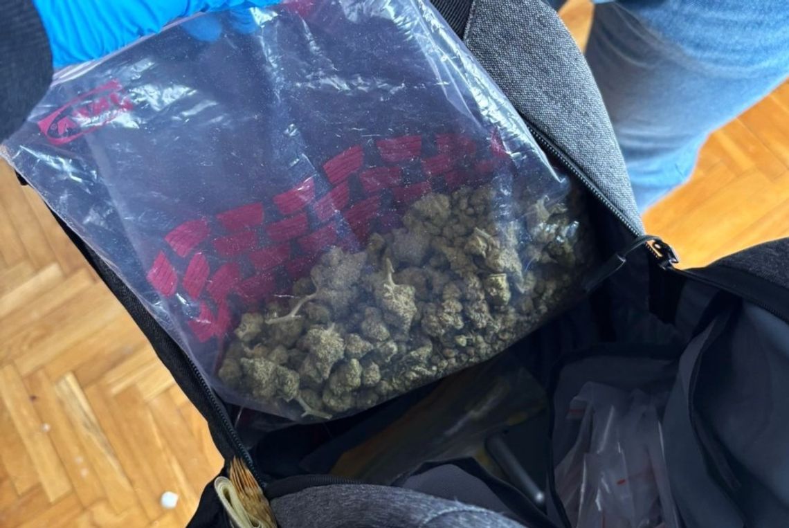 Narkotykowe „śniadanie” dilera. Ukrywał mefedron w płatkach zbożowych i zupkach błyskawicznych