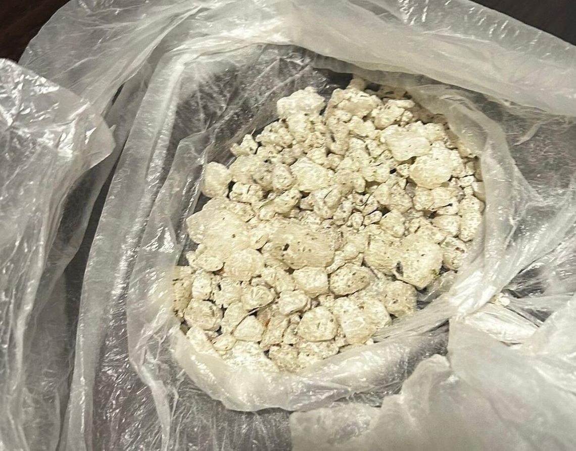 Narkotykowy arsenał w sypialni i „pozytywny” test za kierownicą. 35-latek skończył w areszcie Narkotykowy arsenał w sypialni i „pozytywny” test za kierownicą. 35-latek skończył w areszcie