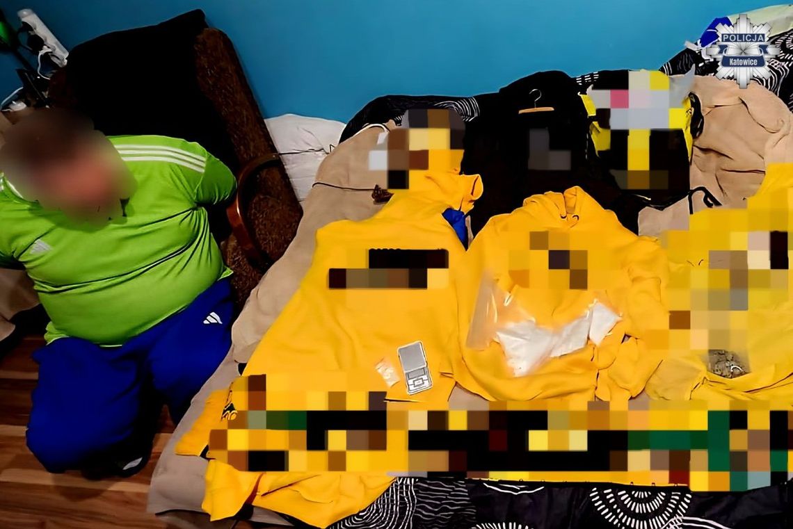 Narkotykowy "sklep" w mieszkaniu zlikwidowany. Recydywista i jego wspólnik w rękach policji