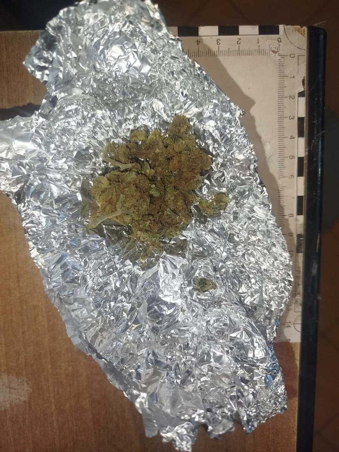 „Narkowaluta” w Warszawie. Za podwózkę zapłacili bezdomnemu... marihuaną