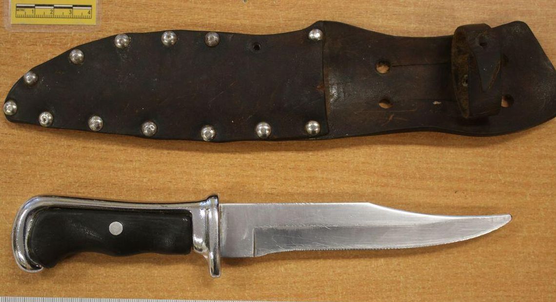 Nie chcieli go wpuścić na koncert, bo chwiał się na nogach. Mężczyzna wyjął "kosę" i groził ochroniarzowi Nie chcieli go wpuścić na koncert, bo chwiał się na nogach. Mężczyzna wyjął "kosę" i groził ochroniarzowi