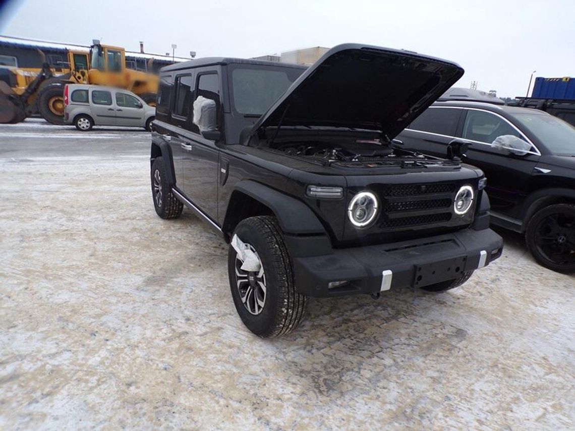 Niebezpieczne auta z Chin nie wjadą do Polski. Wielka akcja Służby Celno-Skarbowej Niebezpieczne auta z Chin nie wjadą do Polski. Wielka akcja Służby Celno-Skarbowej