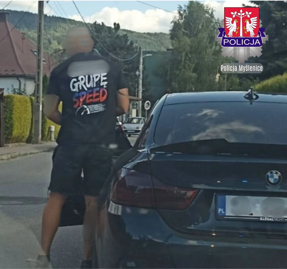 Nielegalne modyfikacje auta zakończone zatrzymaniem dowodu i wysokim mandatem dla kierowcy Nielegalne modyfikacje auta zakończone zatrzymaniem dowodu i wysokim mandatem dla kierowcy