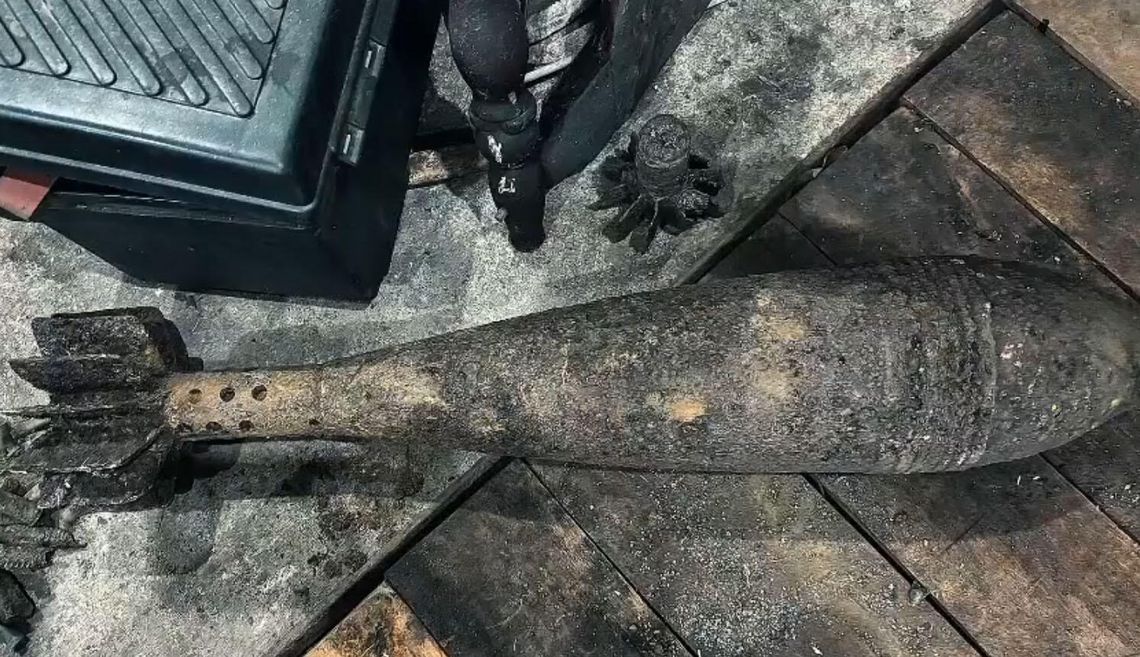 Nielegalny arsenał broni z czasów II wojny światowej. Kolekcjonerowi grozi więzienie Nielegalny arsenał broni z czasów II wojny światowej. Kolekcjonerowi grozi więzienie