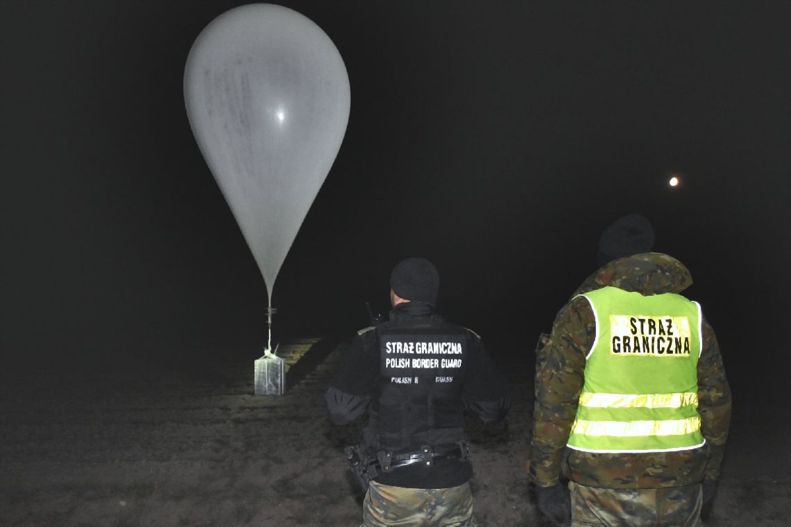 Nietypowa flota „powietrzna” przemytników. Wykorzystywali GPS i balony, by szmuglować kontrabandę