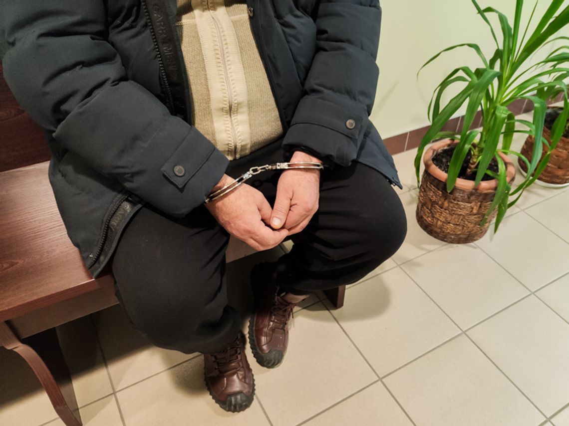 Niewolnictwo pod marketami. Mołdawianin przez 5 lat więził i zmuszał niepełnosprawnego do żebractwa Niewolnictwo pod marketami. Mołdawianin przez 5 lat więził i zmuszał niepełnosprawnego do żebractwa