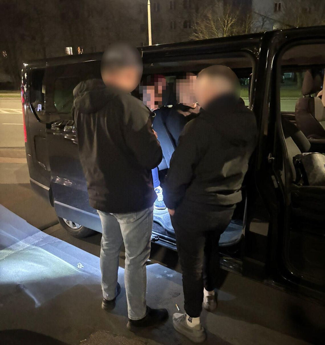 Nocny rajd Mercedesem zakończony w areszcie. Pół kilograma narkotyków u młodych dilerów Nocny rajd Mercedesem zakończony w areszcie. Pół kilograma narkotyków u młodych dilerów