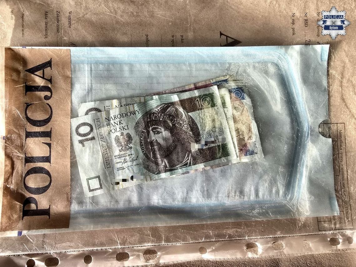 Obiecywał kilkaset złotych, a wcisnął 80. 26-latek odpowie za próbę wręczenia łapówki policjantowi