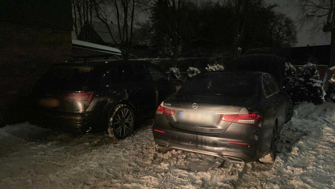 Obława na złodziei luksusowych samochodów. Policjanci zatrzymali trzech obywateli Rumunii