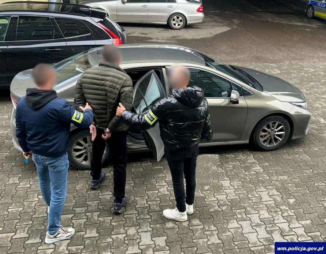 Obrobili sklep z telefonami na prawie 90 tysięcy zł. Łupami cieszyli się tylko kilkanaście minut Obrobili sklep z telefonami na prawie 90 tysięcy zł. Łupami cieszyli się tylko kilkanaście minut