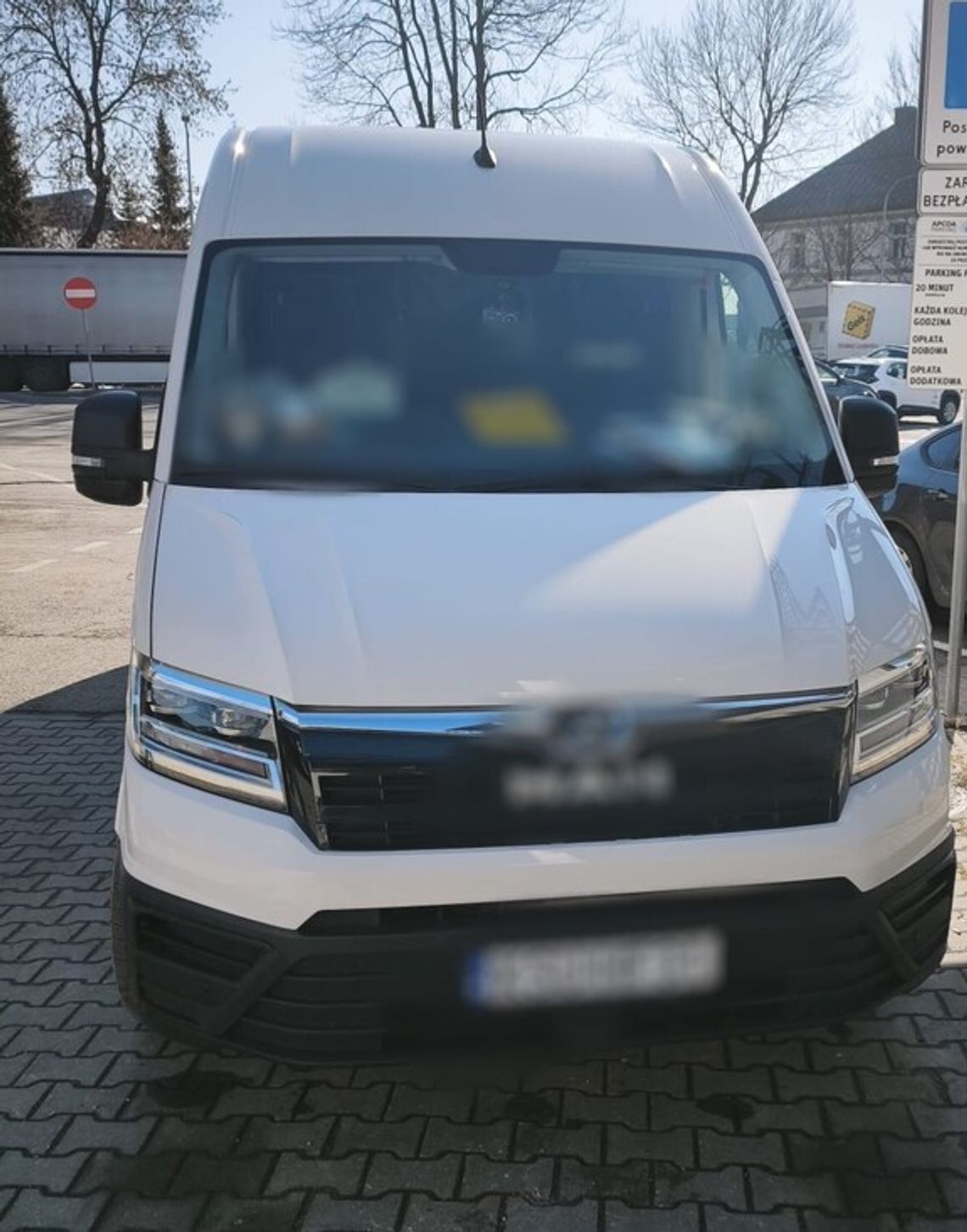 Obwoźny sklep oferował towar "spod lady". Mężczyzna nielegalnie sprzedawał alkohol Obwoźny sklep oferował towar "spod lady". Mężczyzna nielegalnie sprzedawał alkohol